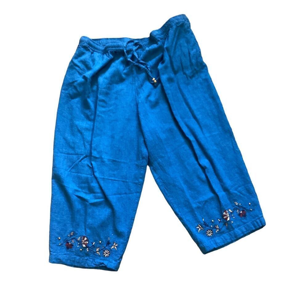 Vintage White Stag 2 Piece Embroidered Capris Pant Set - Picture 4 of 9